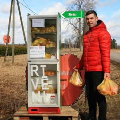 Valmieras rajona Dikļu pagasta zemnieku saimniecība RĪVĒNI - saimniecību bildes