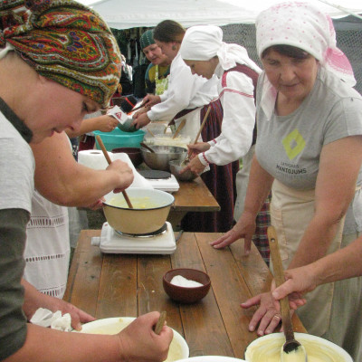 Biedrība Rucavas tradīciju klubs - saimniecību bildes